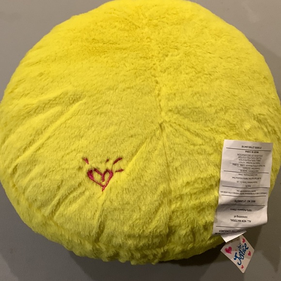 Justice Emoji Pillow - Picture 2 of 8
